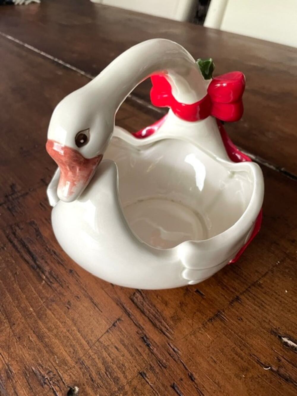 Vintage 1982 Fitz & Floyd Bows & Holly Goose Swan Christmas Basket Bowl